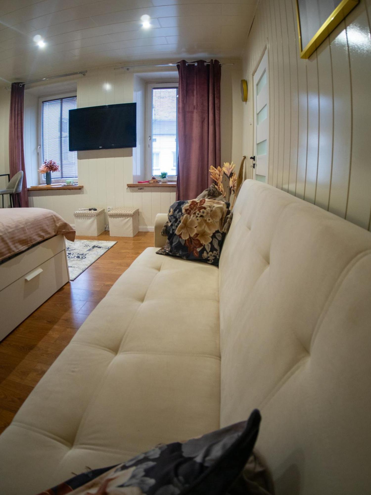 צ'סטוצ'ובה Apartament Classic Comfort Aleja Nmp 8 - Free Parking מראה חיצוני תמונה