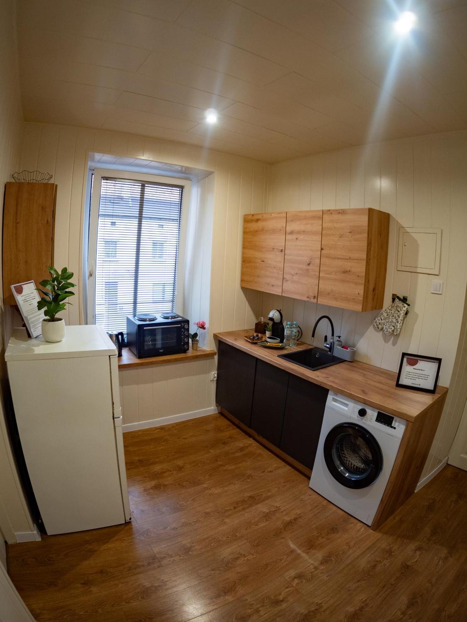 צ'סטוצ'ובה Apartament Classic Comfort Aleja Nmp 8 - Free Parking מראה חיצוני תמונה