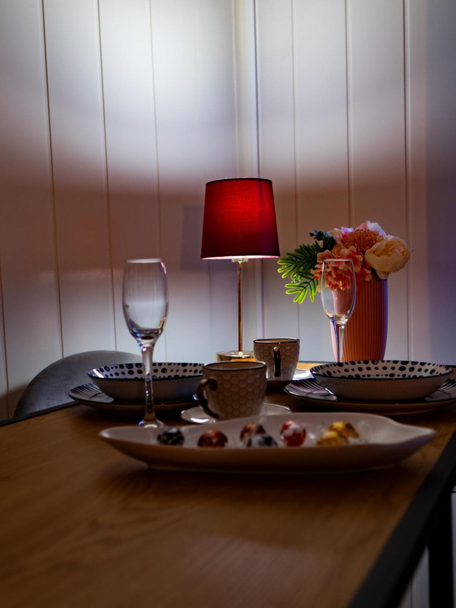 צ'סטוצ'ובה Apartament Classic Comfort Aleja Nmp 8 - Free Parking מראה חיצוני תמונה