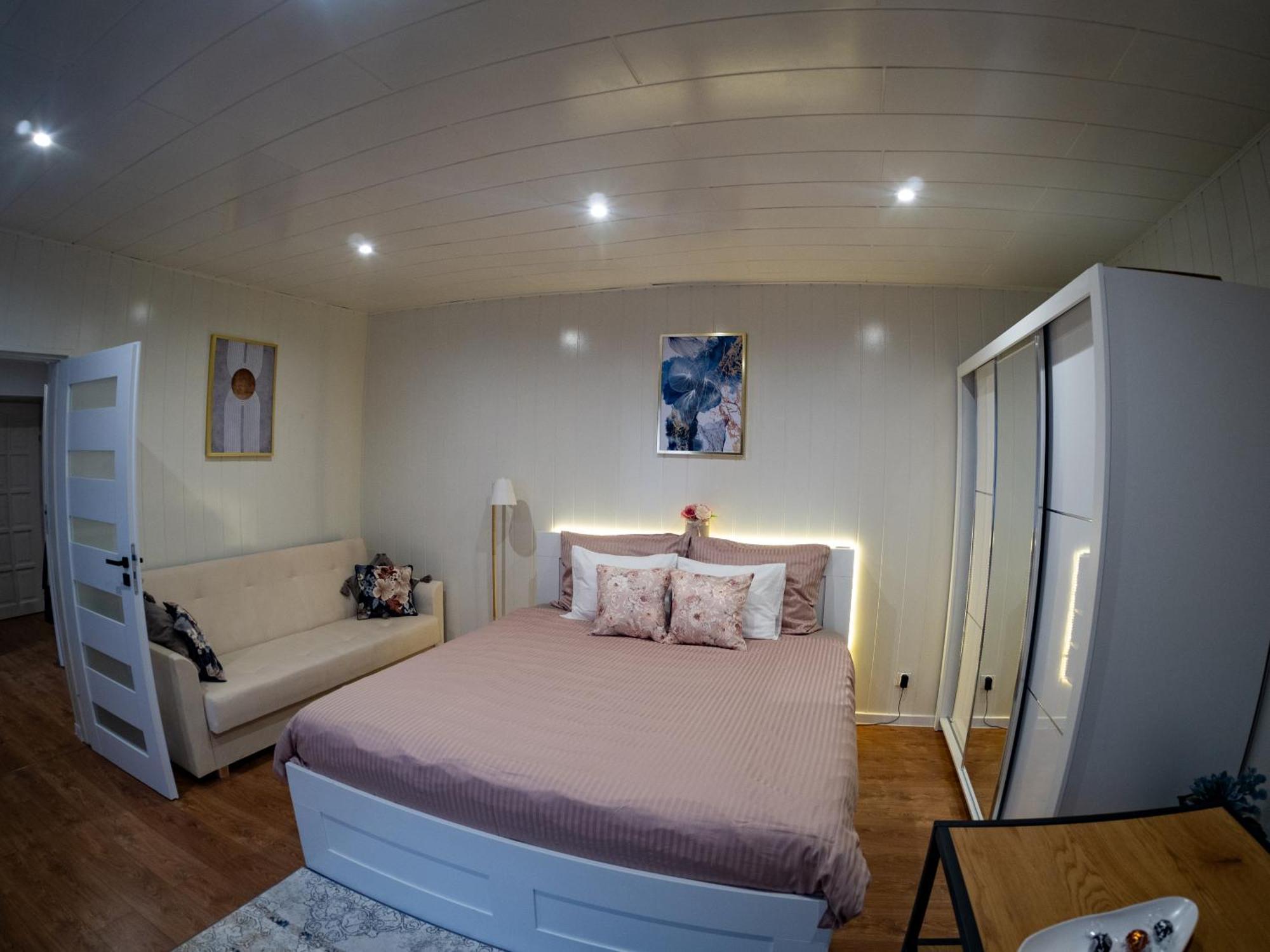 צ'סטוצ'ובה Apartament Classic Comfort Aleja Nmp 8 - Free Parking מראה חיצוני תמונה